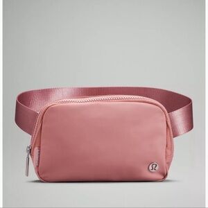 Lululemon Everywhere Belt Bag 1L in Pink Pastel